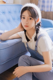 背带短裤丧尸来袭